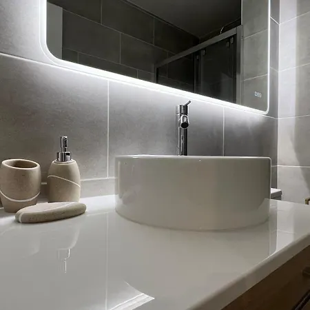 Cosy, Vue Avec Parking Privatif Apartamento