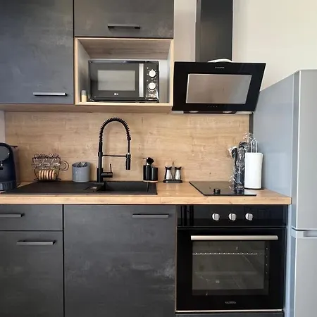 Cosy, Vue Avec Parking Privatif Apartamento *